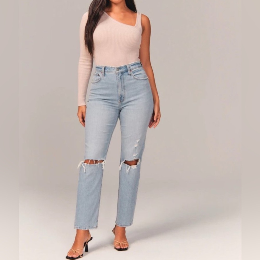 Abercrombie & Fitch The Skinny High Rise Curve Love Distressed Jeans Size 27 4 L